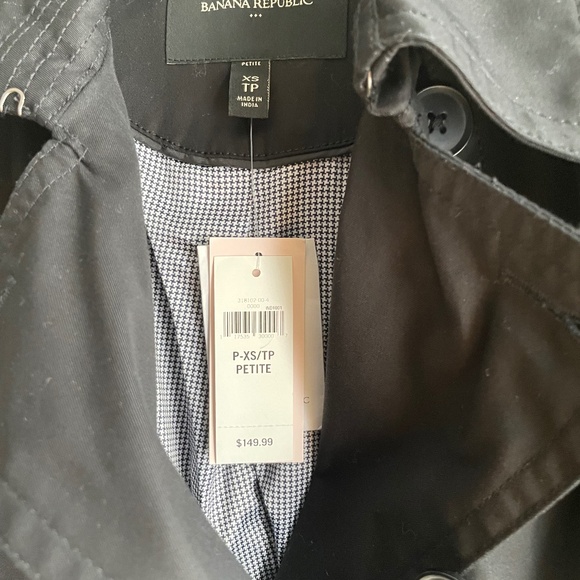 Banana Republic Black Xs short trench - Picture 2 of 3